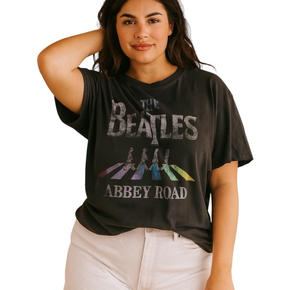Tops - The Beatles 3X Abbey Road Concert Tour Graphic Tshirt